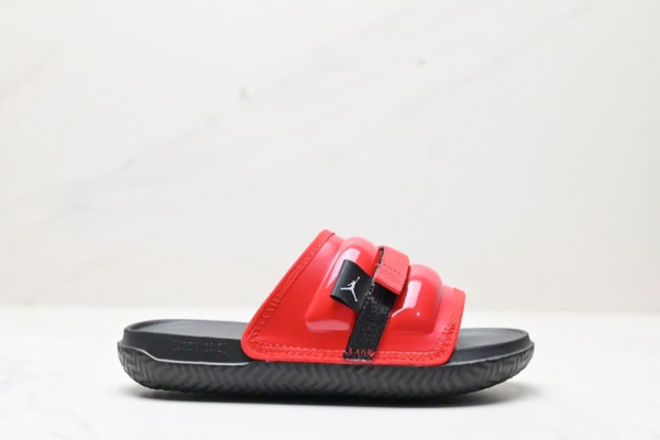 Красные шлепанцы Jordan купить в-time2win.ru